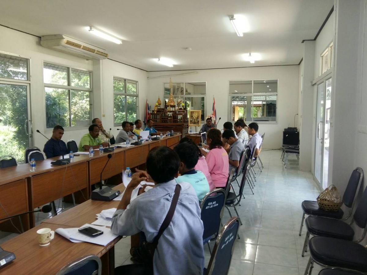 ประชุมคณะกรรมการกองทุนหลักประกันสุขภาพองค์การบริหารส่วนตำบลพะโต๊ะ ครั้งที่ 3/2561 วันจันทร์ที่ 21 พฤษภาคม พ.ศ.2561 ณ ห้อ